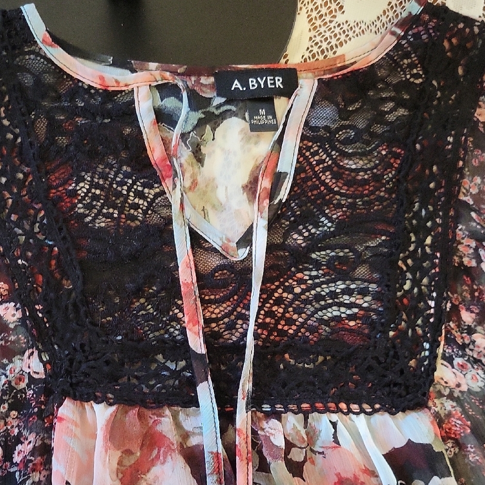 A. Byer Floral Chiffon Blouse with Lace - Picture 5 of 5